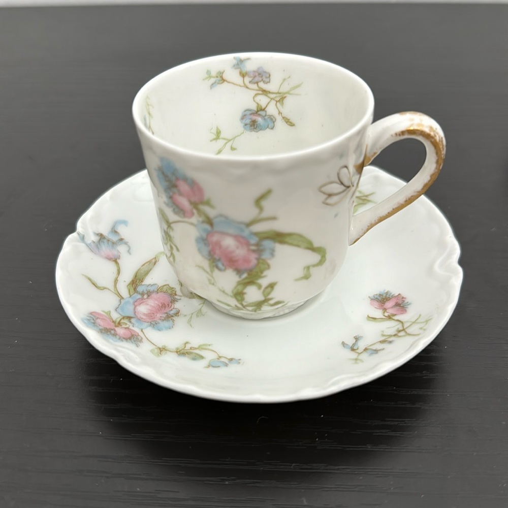 Haviland & Co. Limoges France Schleiger 663 Demitasse Cup & Saucer Set - Picture 2 of 14